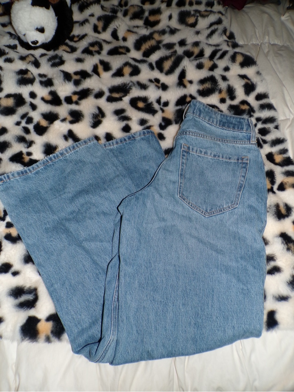 hollister brand new curvy mid rise baggy jean
